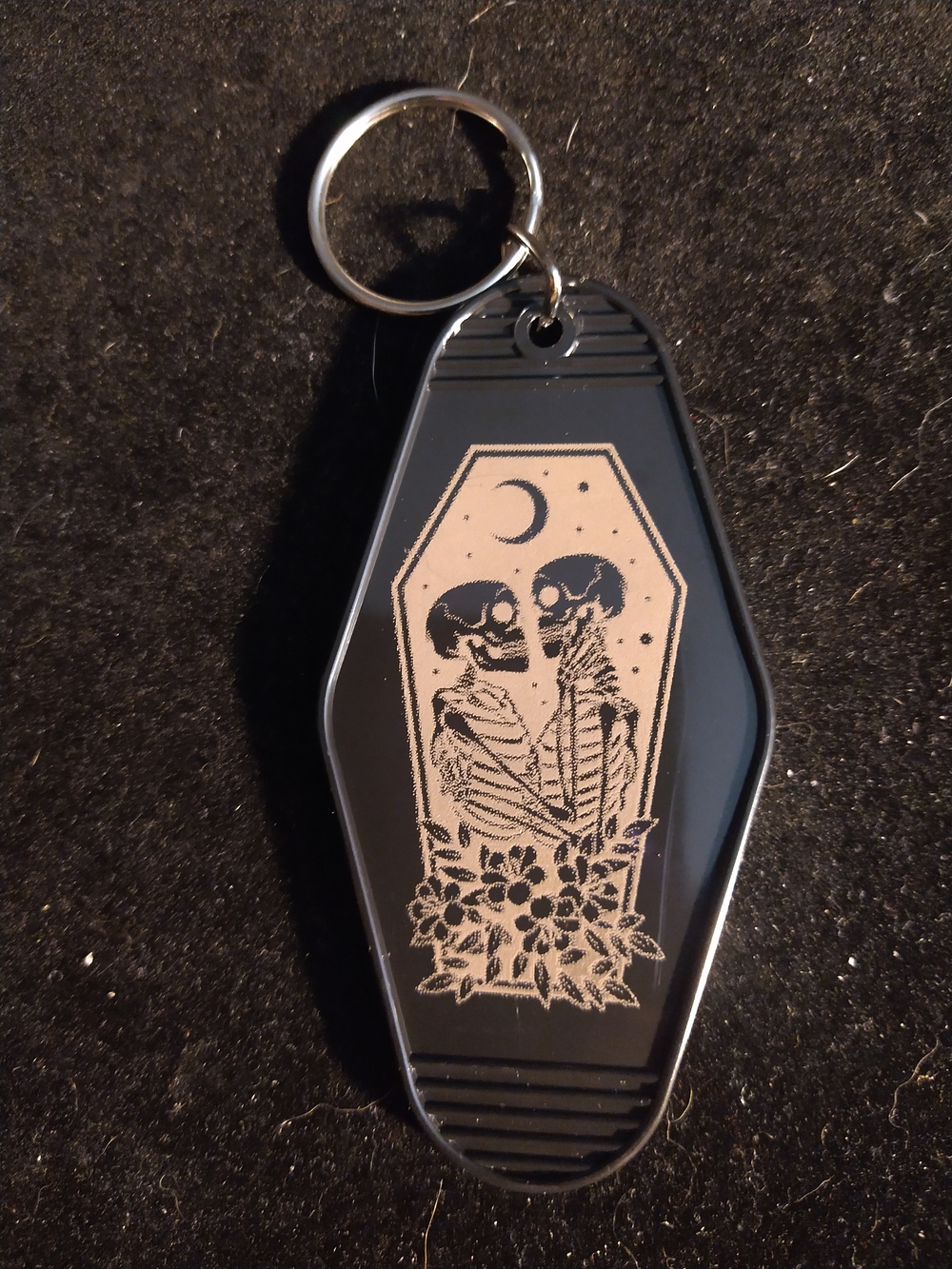 Coffin Shaped Skeleton Couple Keychain in Black and Gold